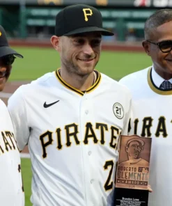 Alternative view of MLB 21 on Jersey